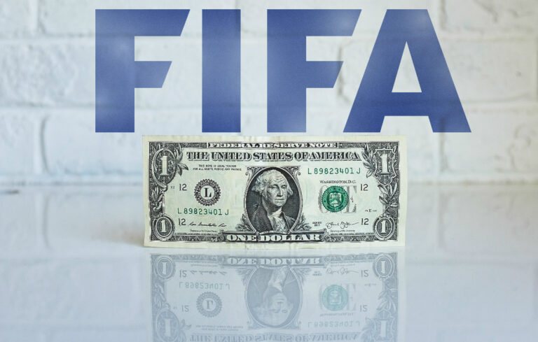 Ingresos de FIFA en el ciclo mundialista